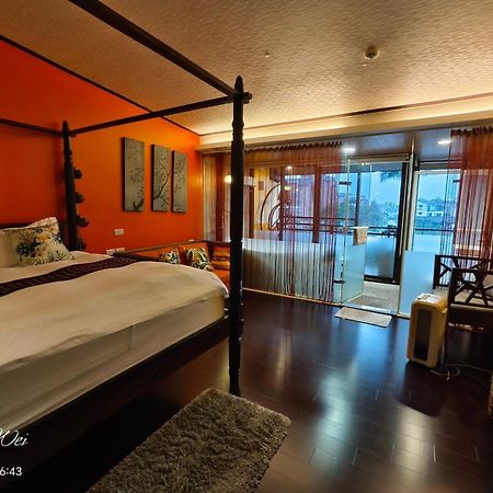 Mystery13 Bed & Breakfast Luodong Exterior photo
